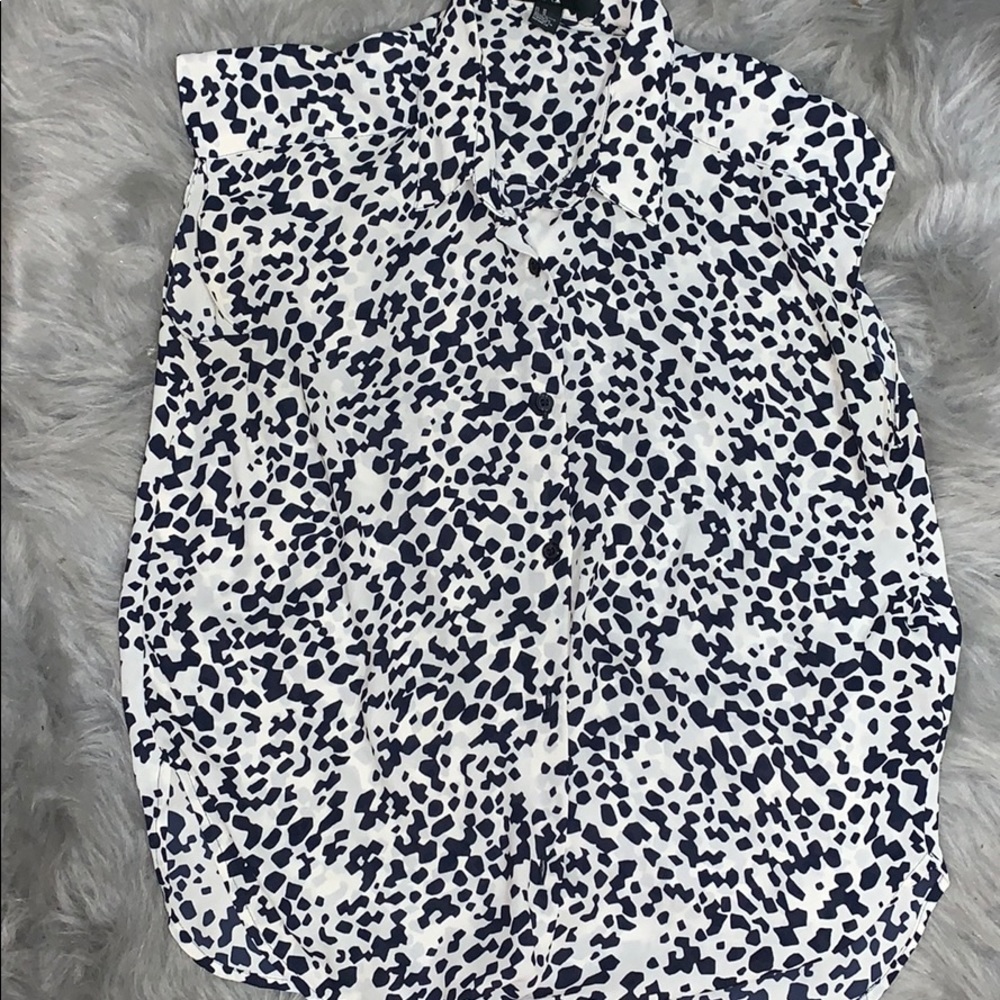 Forever 21 dress shirt size medium